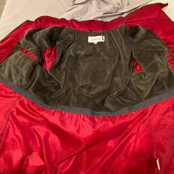 Calvin Klein Puffy Ski Coat. Red. Medium - Picture 6 of 8